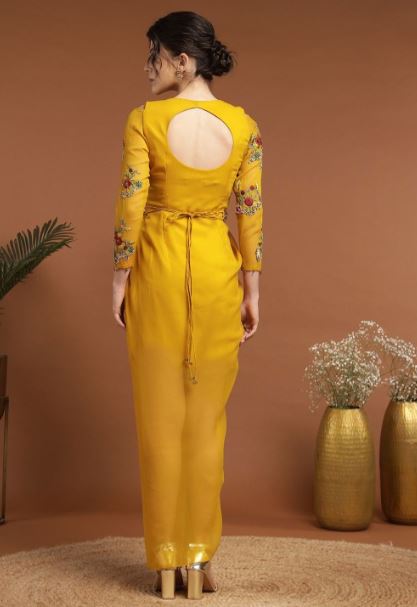 RIRASA Women Floral Embroidered V-Neck Dress - Image 3